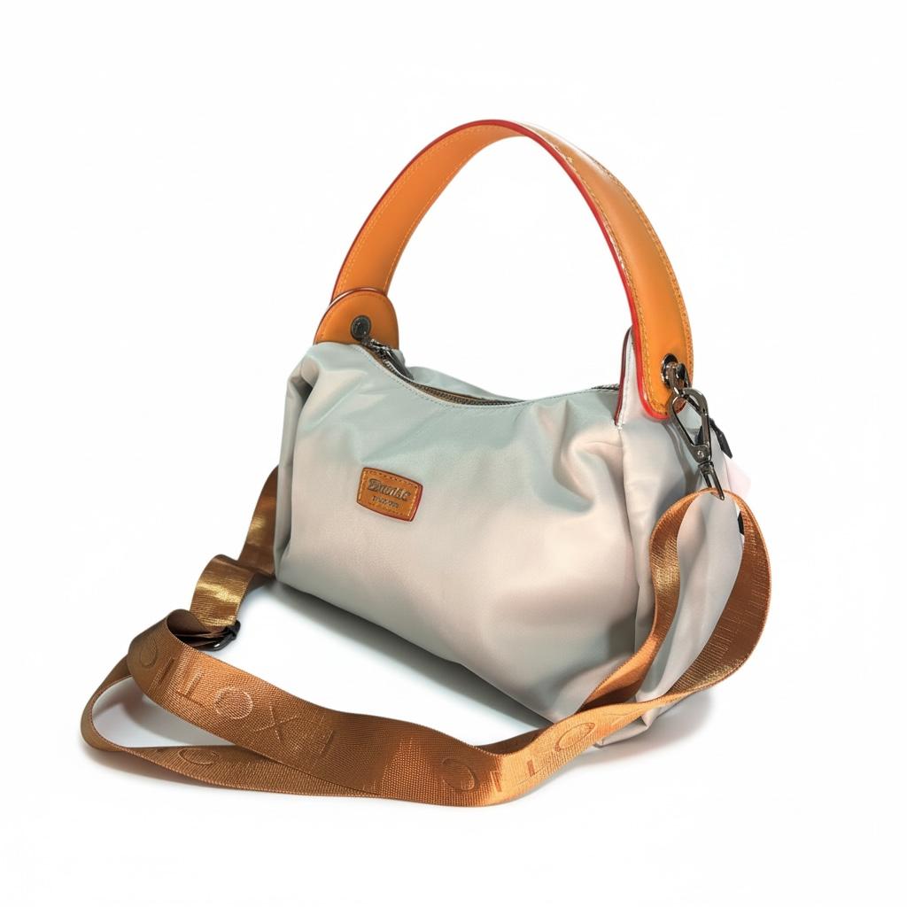 Chic Nylon Hobo Bag – Versatile Daily Carry